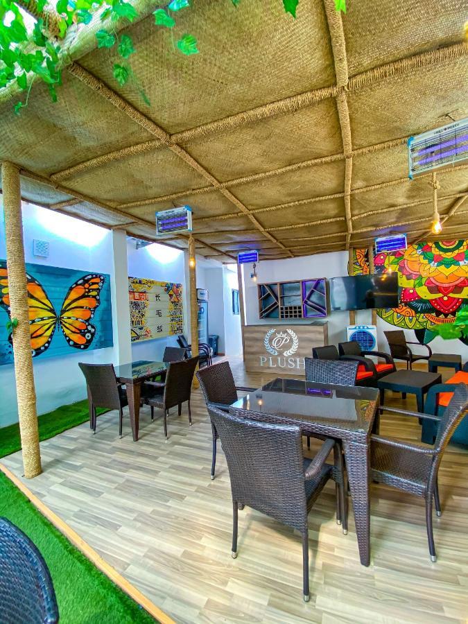 Plush Hotel,아부자 외부 사진